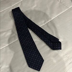 Louis Vuitton Navy Blue Patterned Tie